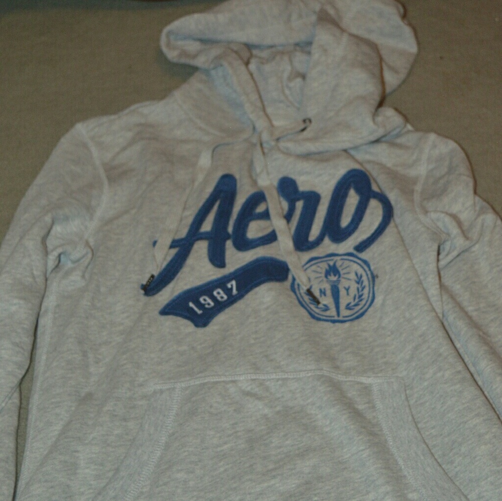 Aeropostale pullover hoodie